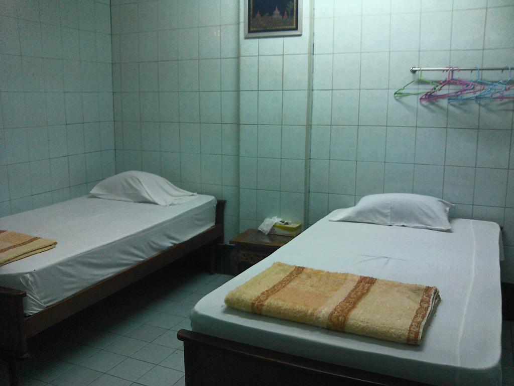 Maulmyine Breeze Guest House חדר תמונה
