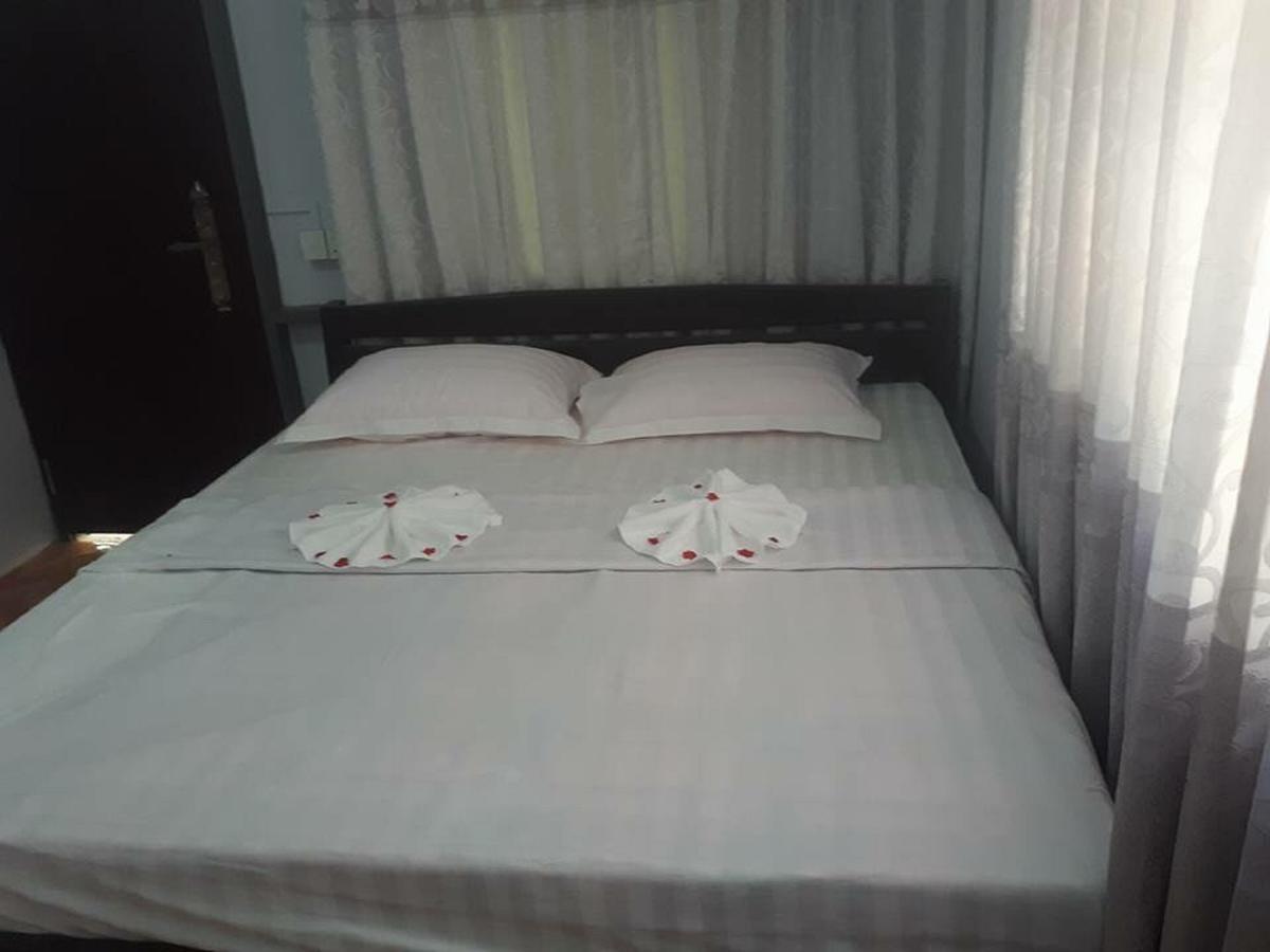 Maulmyine Breeze Guest House מראה חיצוני תמונה