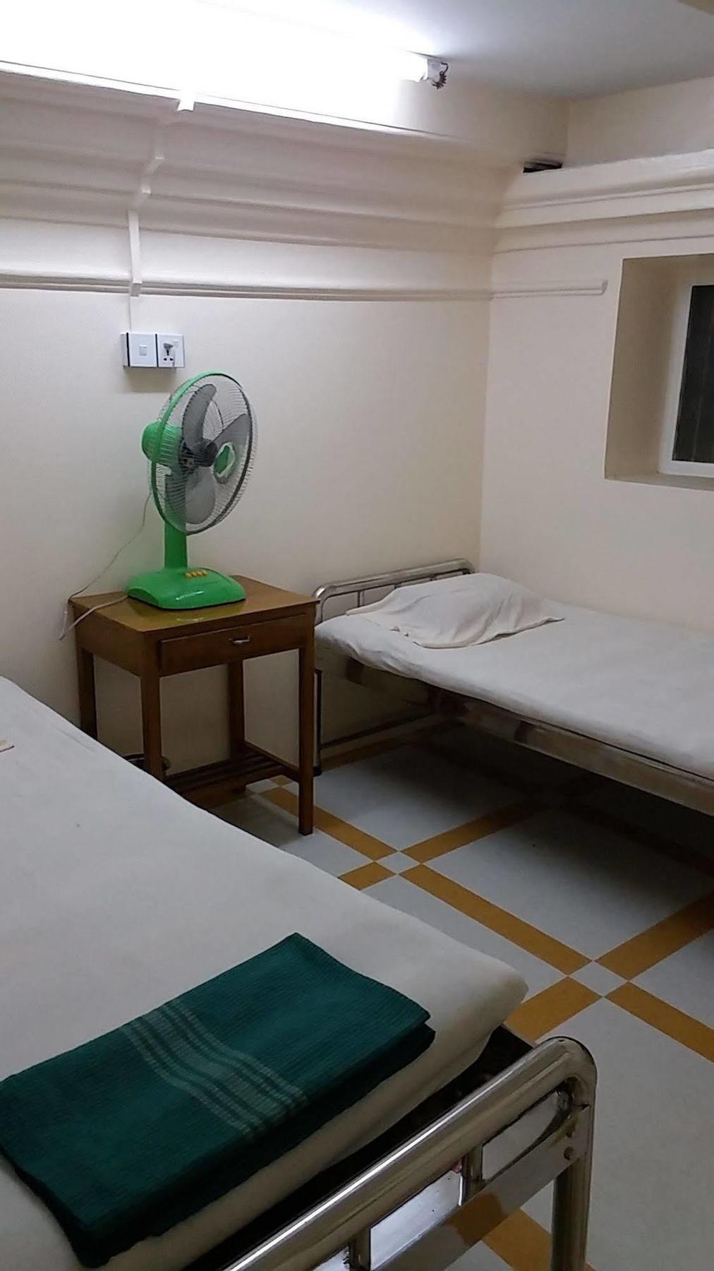 Maulmyine Breeze Guest House מראה חיצוני תמונה